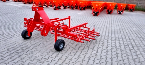 1. Chwastownik palcowy, brona palcowa Dexwal Agrotrak Żurawica.jpeg