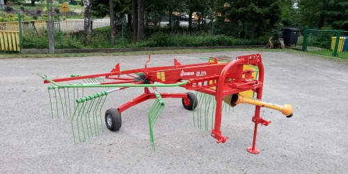 5. Zgrabiarka karuzelowa Mesko-Rol  Z-370 Agro-Trak.jpg