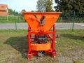 3. Piaskarka posypywarka komunalna drogowa Dexwal PK 550 380 L 600 kg Agrotrak Żurawica.jpg